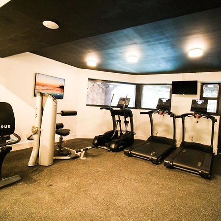 Alexander 511 Beachfront Condo With 2 Pools, Direct Beach Access, Sauna, Tikki Bar マイアミビーチ エクステリア 写真