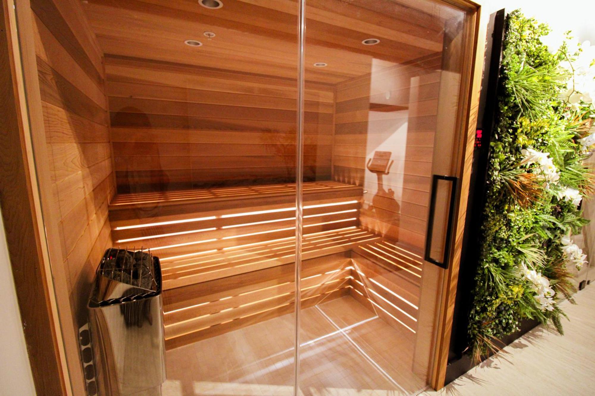 Alexander 511 Beachfront Condo With 2 Pools, Direct Beach Access, Sauna, Tikki Bar マイアミビーチ エクステリア 写真